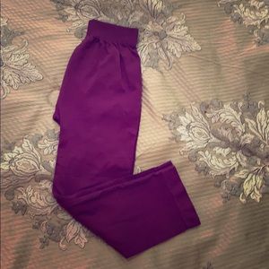 Boutique Plum Capris Leggings